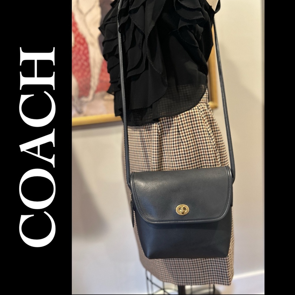 SOLD***Vintage Coach 9919 Quincey Crossbody Bag Navy Made in USA